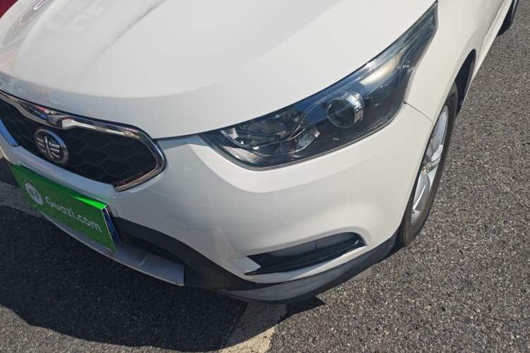 Used FAW Junpai D60 2015 1.5L Manual Comfort Model Left Front Headlight
