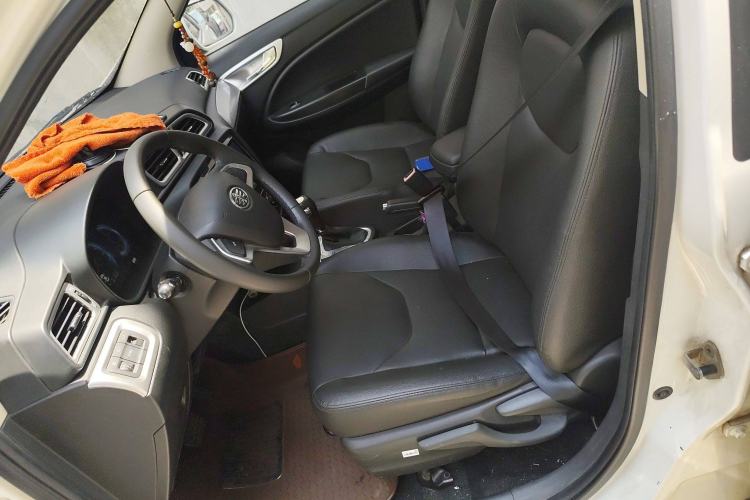Used FAW Junpai D60 2015 1.8L Automatic Prestige Model Left Front Seat