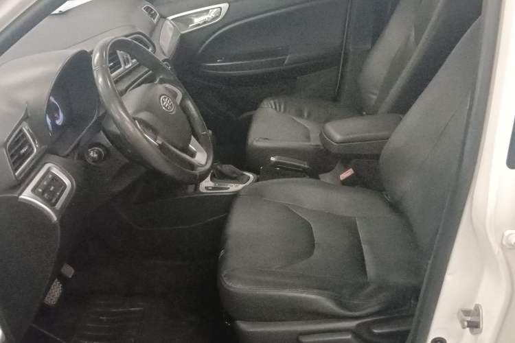 Used FAW Junpai D60 2015 1.8L Automatic Prestige Model Left Front Seat
