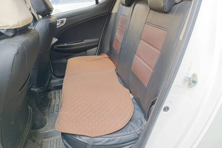 Used FAW Junpai D60 2015 1.8L Automatic Luxury Model Left Rear Seat