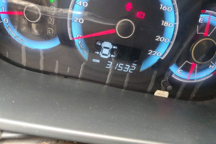 Used FAW Junpai D60 2015 1.8L Automatic Prestige Model Odometer Close Up