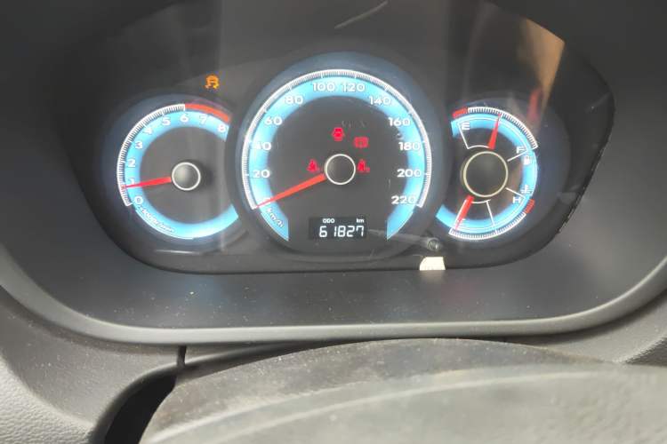 Used FAW Junpai D60 2015 1.5L Manual Luxury Model Odometer Close Up