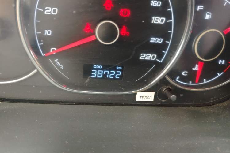 Used FAW Junpai D60 2015 1.5L Manual Standard Edition Odometer Close Up
