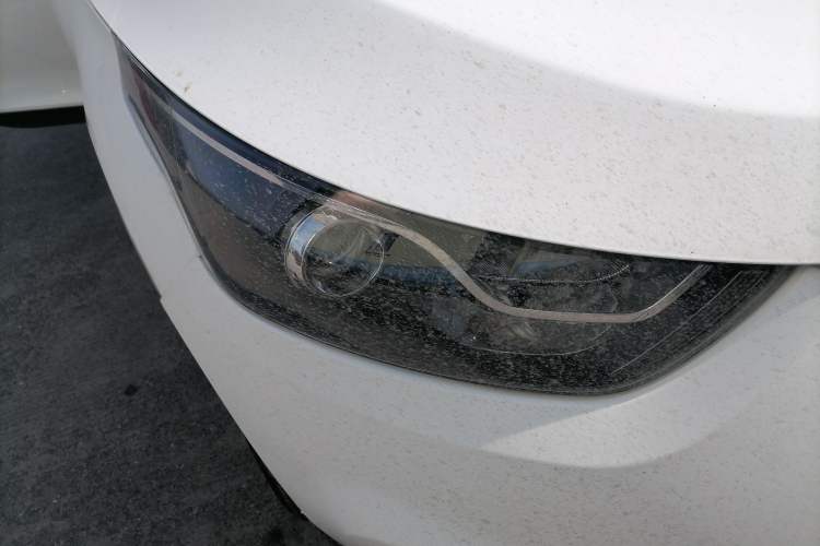 Used FAW Junpai D60 2015 1.8L Automatic Luxury Model Right Front Headlight