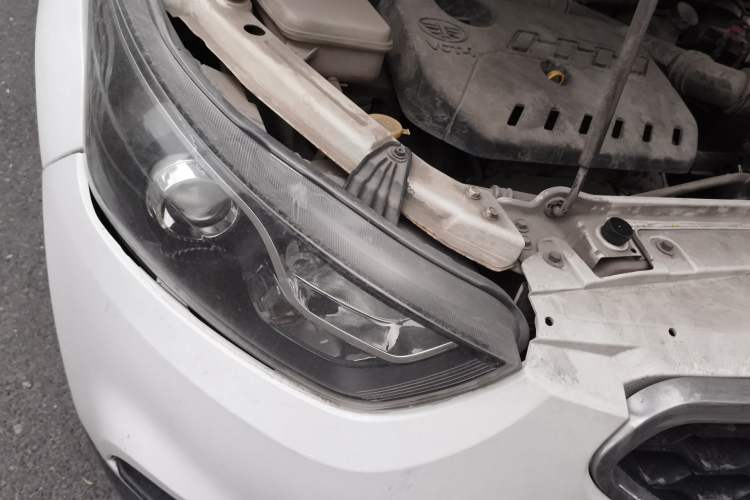 Used FAW Junpai D60 2015 1.5L Manual Tech Version Right Front Headlight