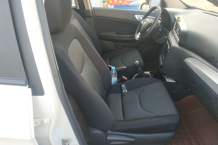 Used FAW Junpai D60 2015 1.5L Manual Tech Version Right Front Seat