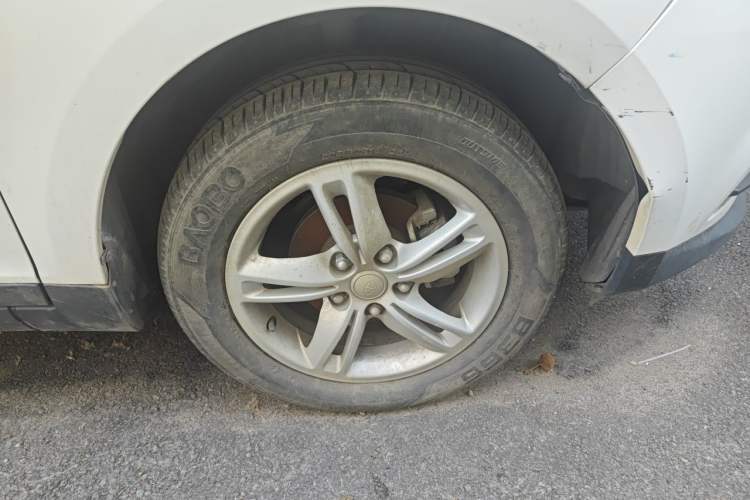 Used FAW Junpai D60 2015 1.5L Manual Luxury Model Right Front Wheel Hub