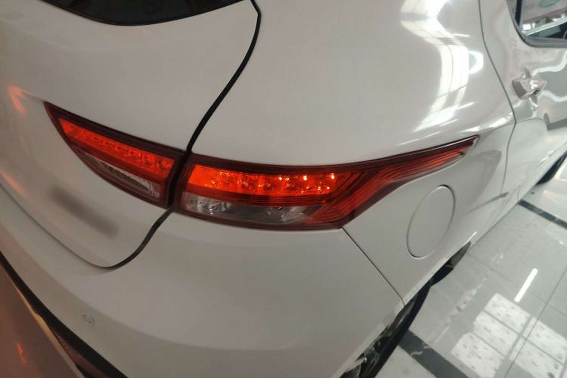 Used FAW Junpai D60 2015 1.8L Automatic Prestige Model Right Rear Taillight