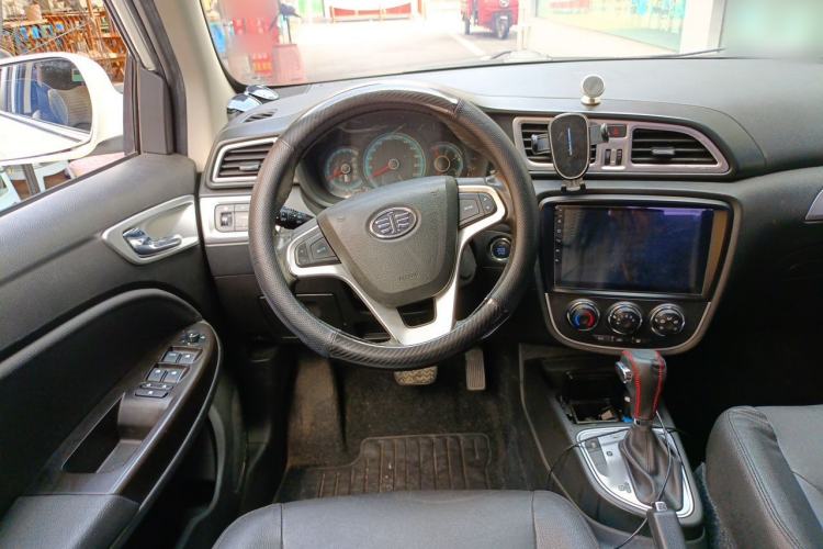 Used FAW Junpai D60 2015 1.8L Automatic Luxury Model Steering Wheel