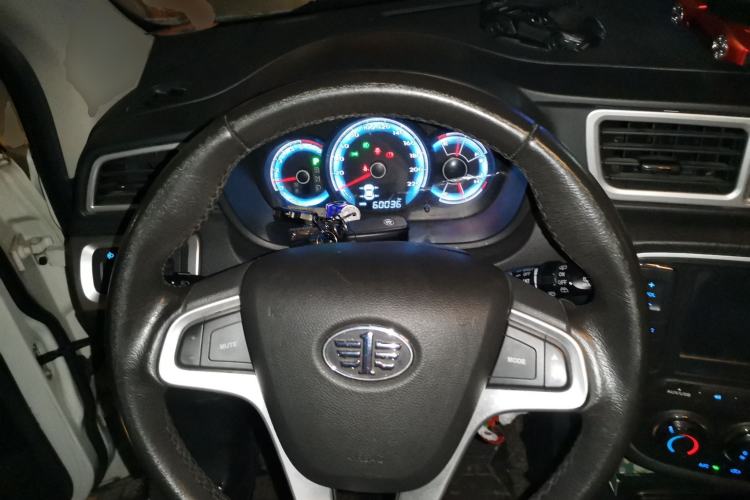 Used FAW Junpai D60 2015 1.8L Automatic Prestige Model Steering Wheel