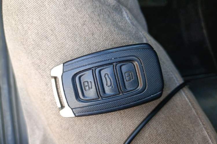 Used FAW Junpai D60 2015 1.8L Automatic Luxury Model Vehicle Key