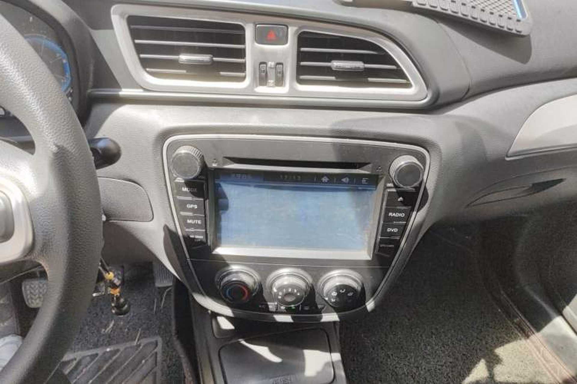 Used FAW Junpai D60 2015 1.5L Manual Standard Edition Audio And AC Panel