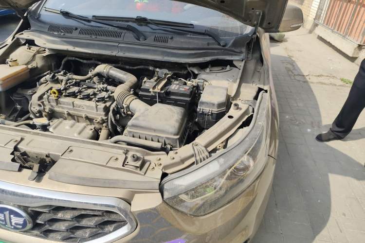 Used FAW Junpai D60 2015 1.5L Manual Luxury Model Engine Bay Left