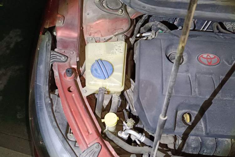 Used FAW Junpai D60 2015 1.8L Automatic Prestige Model Engine Bay Right