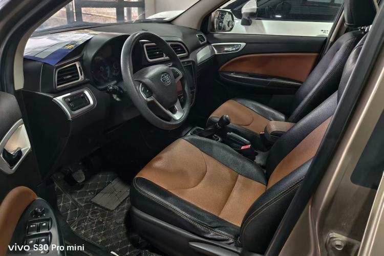Used FAW Junpai D60 2015 1.5L Manual Standard Edition Interior 1