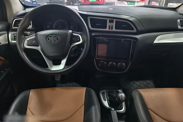 Used FAW Junpai D60 2015 1.5L Manual Standard Edition Interior 3