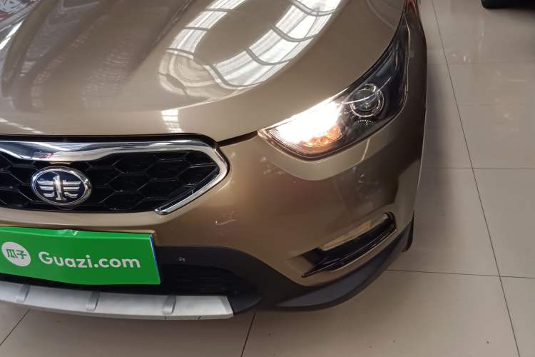 Used FAW Junpai D60 2015 1.8L Automatic Prestige Model Left Front Headlight