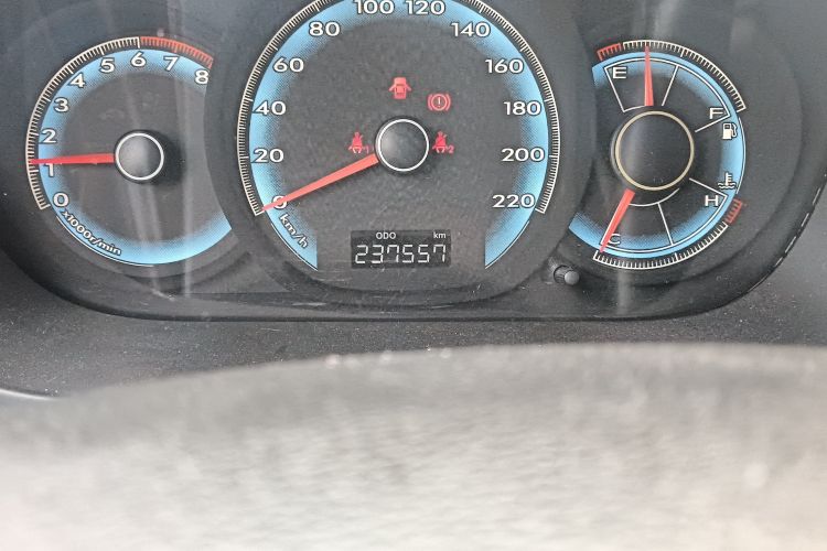 Used FAW Junpai D60 2015 1.5L Manual Standard Edition Odometer Close Up