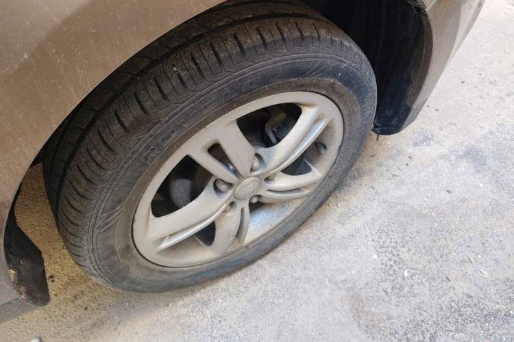 Used FAW Junpai D60 2015 1.5L Manual Standard Edition Right Front Wheel Hub