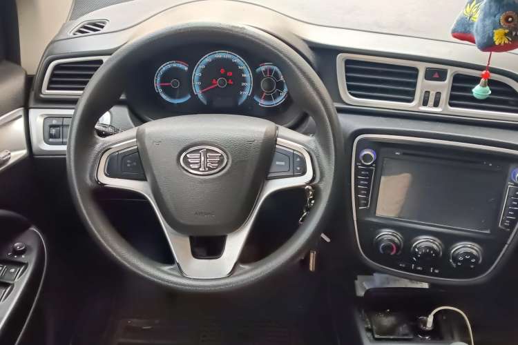 Used FAW Junpai D60 2015 1.5L Manual Standard Edition Steering Wheel