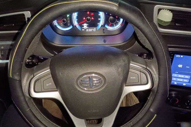Used FAW Junpai D60 2015 1.8L Automatic Prestige Model Steering Wheel