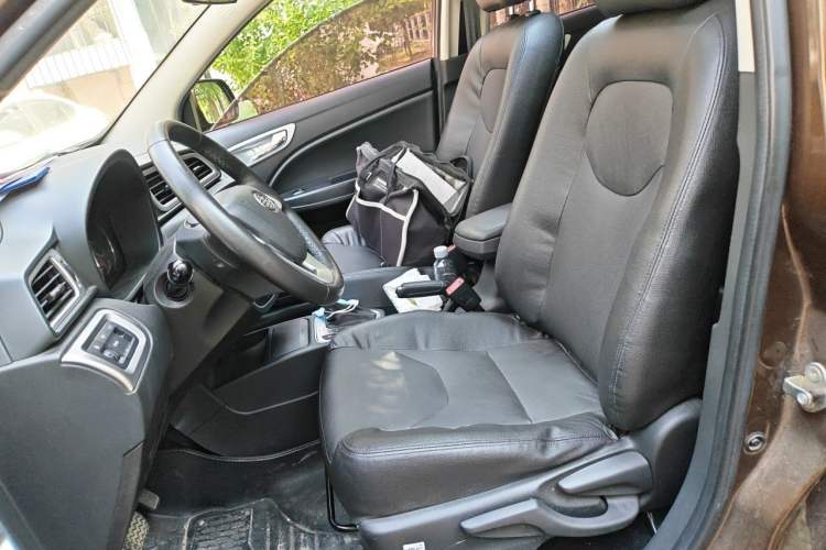 Used FAW Junpai D60 2016 1.8L Automatic Prestige Model Left Front Seat