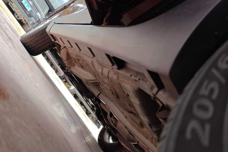 Used FAW Junpai D60 2016 1.5L Manual Standard Edition Left Side Sill