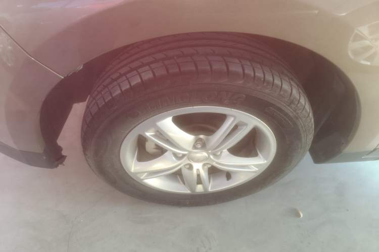 Used FAW Junpai D60 2016 1.5L Manual Standard Edition Left Front Wheel Hub