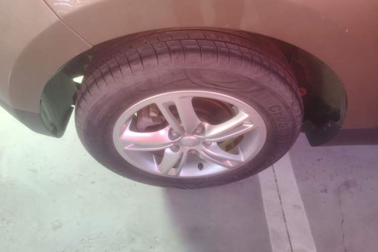 Used FAW Junpai D60 2016 1.5L Manual Standard Edition Right Rear Wheel Hub