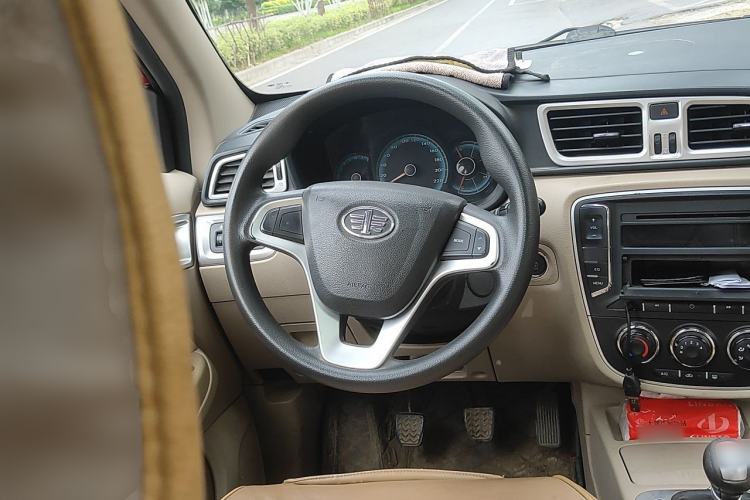 Used FAW Junpai D60 2016 1.5L Manual Luxury Version Steering Wheel