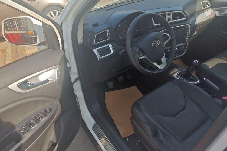 Used FAW Junpai D60 2016 1.5L Manual Comfort Model Driver Seat