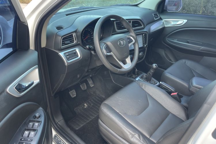 Used FAW Junpai D60 2016 1.5L Manual Comfort Model Driver Seat