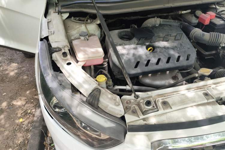 Used FAW Junpai D60 2016 1.5L Manual Luxury Model Engine Bay Right