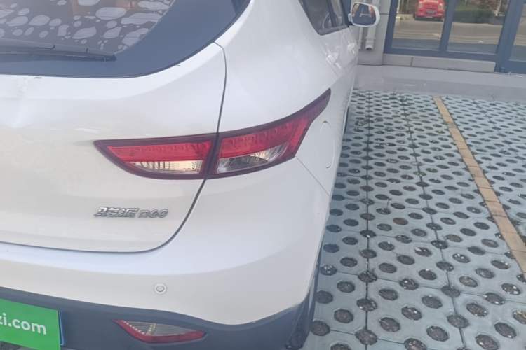 Used FAW Junpai D60 2016 1.5L Manual Luxury Model Exterior 3