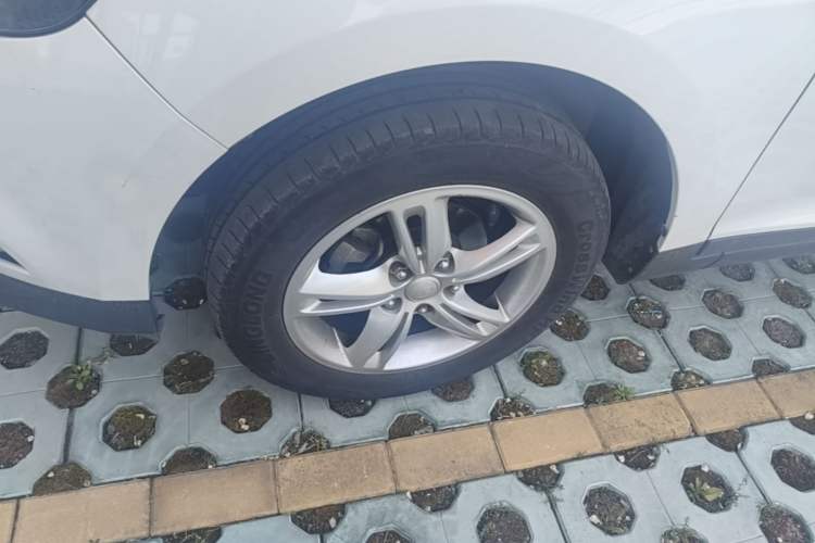Used FAW Junpai D60 2016 1.5L Manual Luxury Model Exterior 4