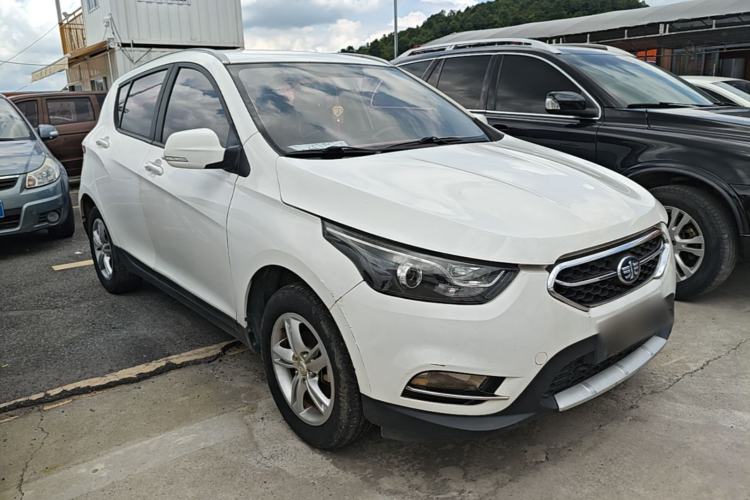 Used FAW Junpai D60 2016 1.5L Manual Standard Edition Front Right 45 Deg
