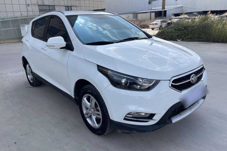 Used FAW Junpai D60 2016 1.5L Manual Comfort Model Front Right 45 Deg