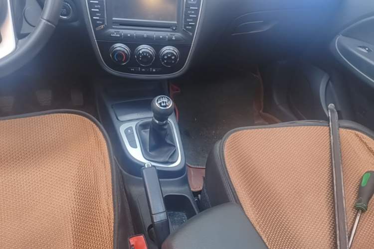 Used FAW Junpai D60 2016 1.5L Manual Luxury Model Gear Lever