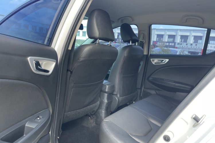 Used FAW Junpai D60 2016 1.5L Manual Comfort Model Headliner