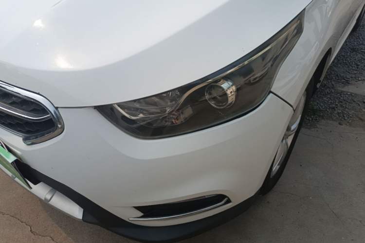 Used FAW Junpai D60 2016 1.5L Manual Standard Edition Left Front Headlight