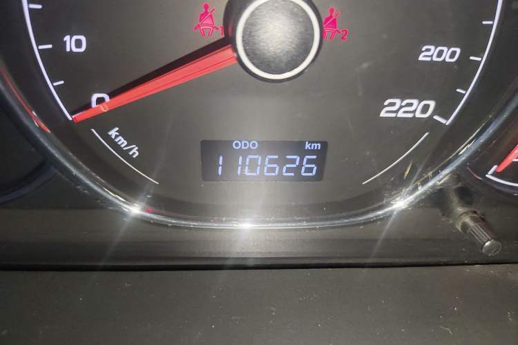 Used FAW Junpai D60 2016 1.5L Manual Comfort Model Odometer Close Up
