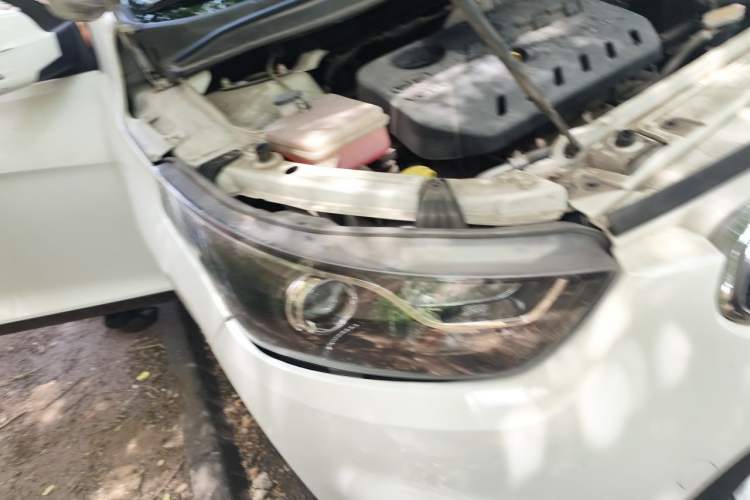Used FAW Junpai D60 2016 1.5L Manual Luxury Model Right Front Headlight