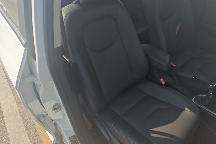 Used FAW Junpai D60 2016 1.5L Manual Comfort Model Right Front Seat