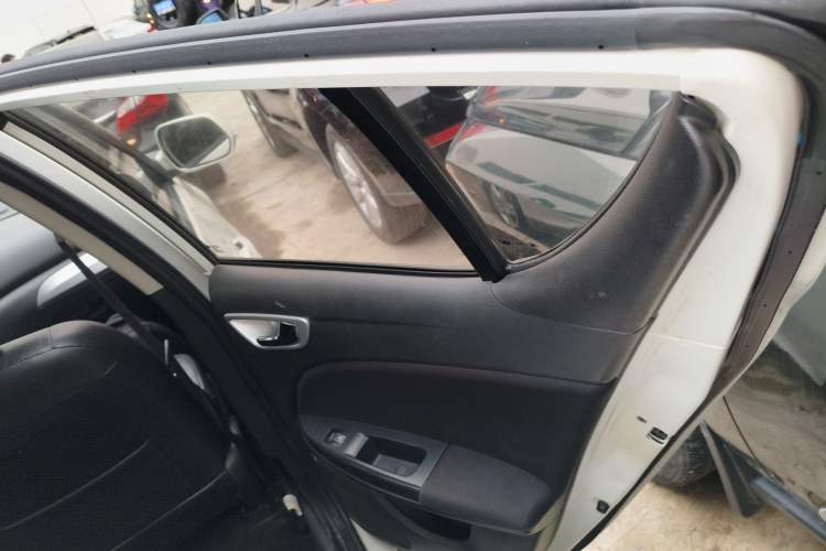 Used FAW Junpai D60 2016 1.5L Manual Standard Edition Right Rear Door Interior