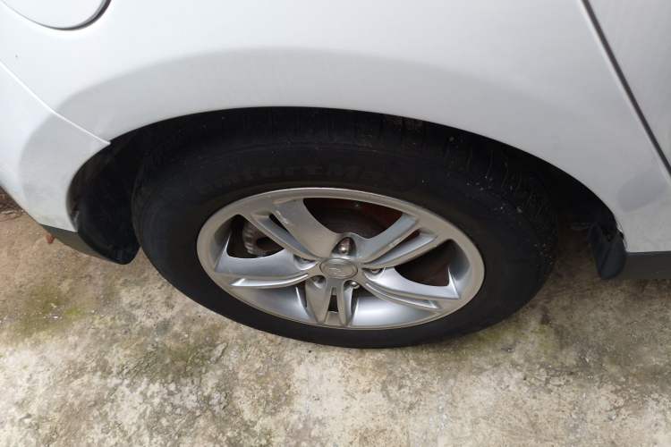 Used FAW Junpai D60 2016 1.5L Manual Standard Edition Right Rear Wheel Hub