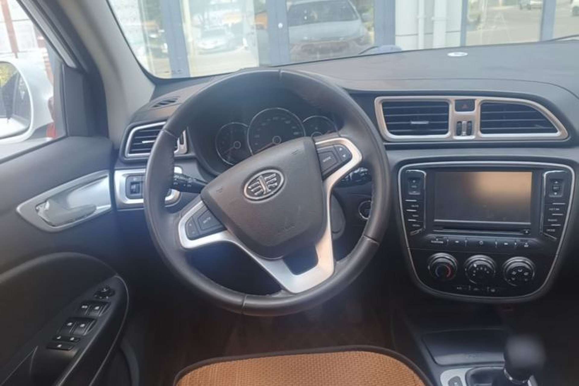Used FAW Junpai D60 2016 1.5L Manual Luxury Model Steering Wheel