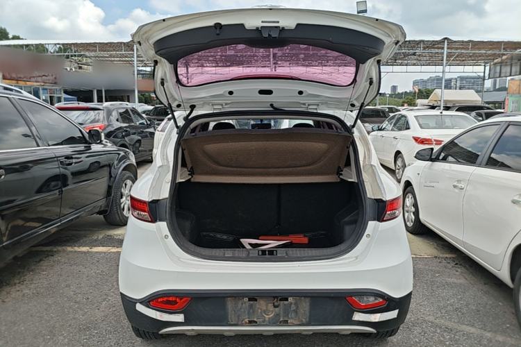 Used FAW Junpai D60 2016 1.5L Manual Standard Edition Trunk