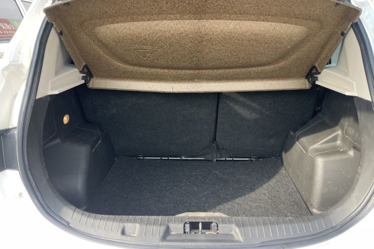 Used FAW Junpai D60 2016 1.5L Manual Comfort Model Trunk
