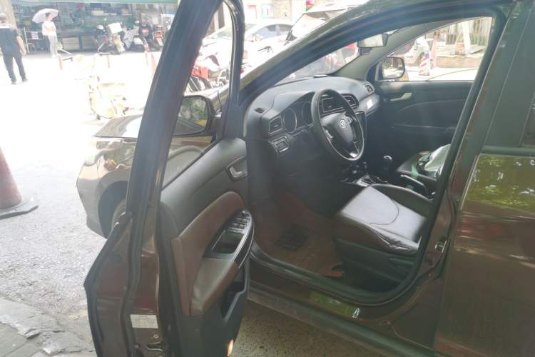 Used FAW Junpai D60 2017 1.5L Manual Entry-Level Model Driver Seat