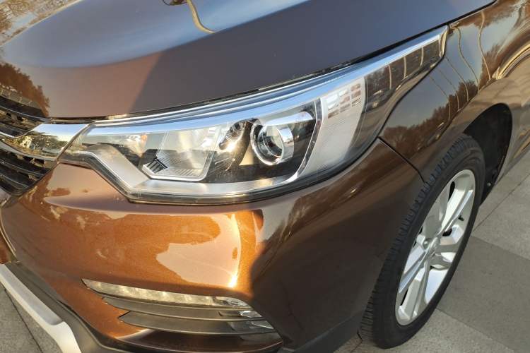 Used FAW Junpai D60 2017 1.5L Manual Entry-Level Model Left Front Headlight